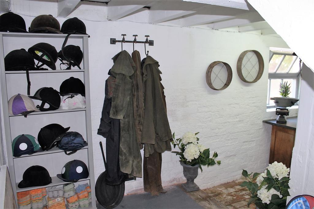 The Jockey Room Hideaway Spurstow Buitenkant foto