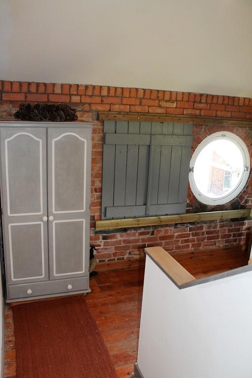 The Jockey Room Hideaway Spurstow Buitenkant foto