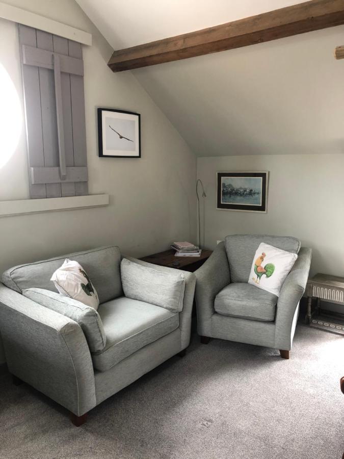 The Jockey Room Hideaway Spurstow Buitenkant foto